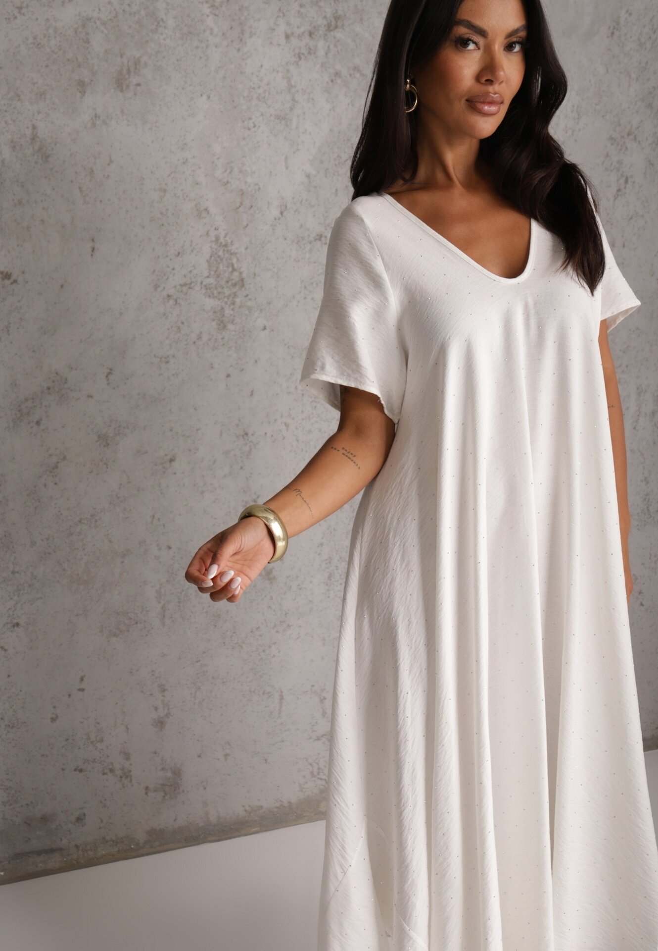 rosa Rochie oversize din viscoză decorată cu strasuri Erone Albă