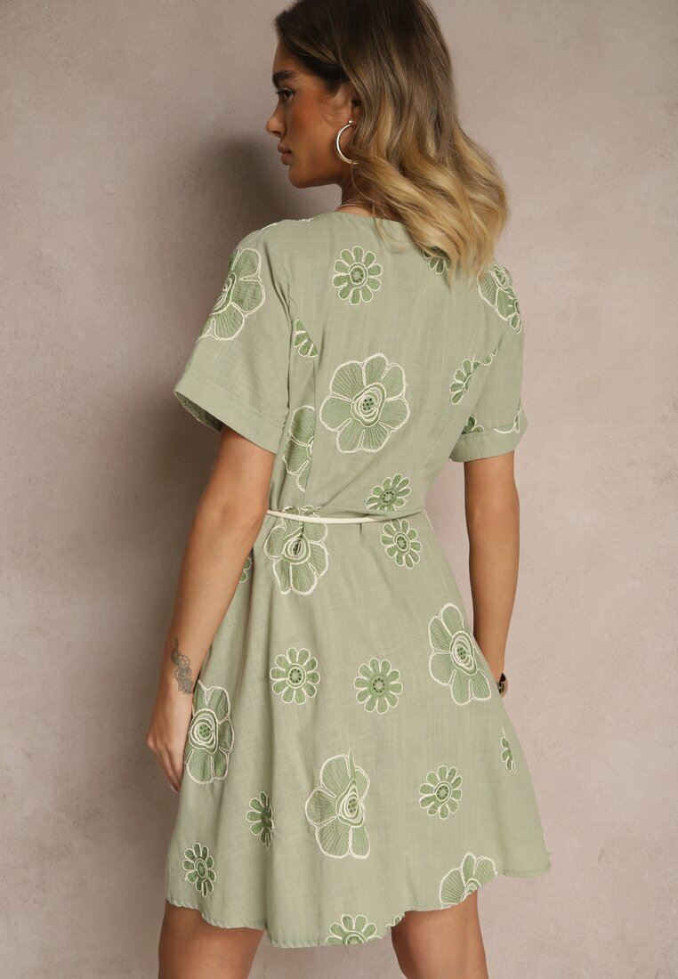 rosa Rochie verde deschis Boho decorată cu șnur și broderii Evinelle