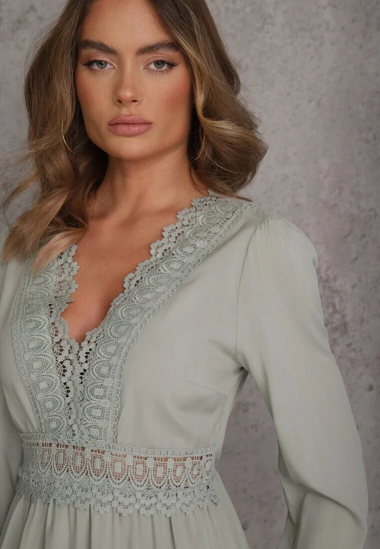 rosa Rochie Verde Evazată cu Volan și Dantelă Kiaya
