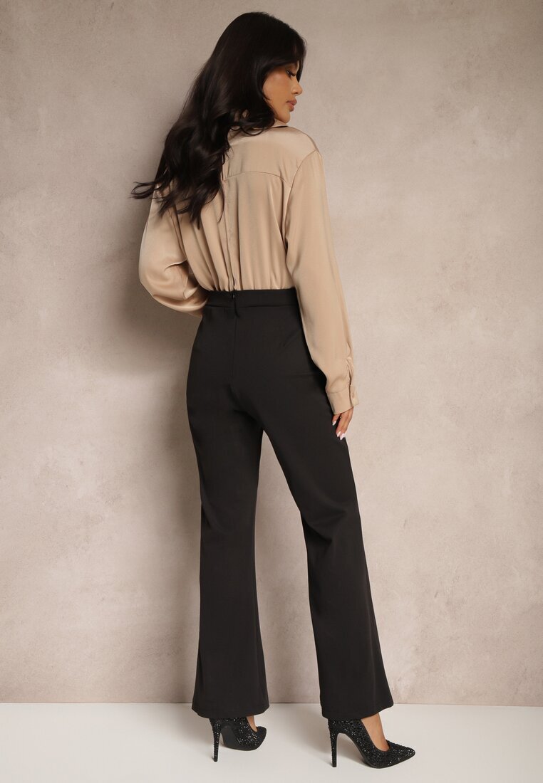 rosa Salopetă Negru-Bej petrecută cu bluză elegantă tip cămașă și pantaloni largi Vareti