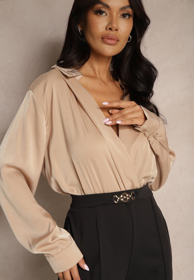 rosa Salopetă Negru-Bej petrecută cu bluză elegantă tip cămașă și pantaloni largi Vareti