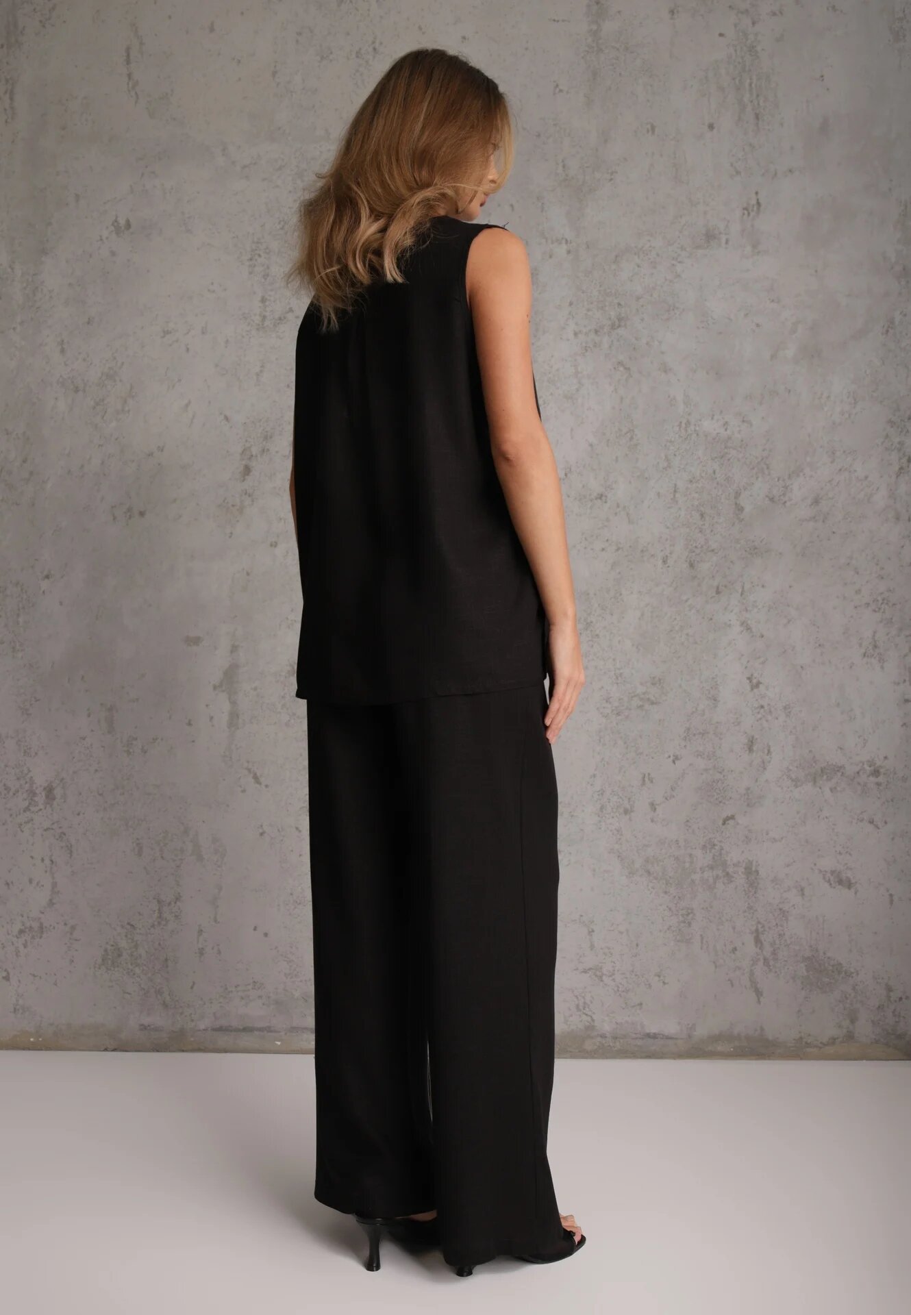 rosita Set de vară din vâscoză și in pantaloni și bluză cu nasturi decorativi Belone Negru