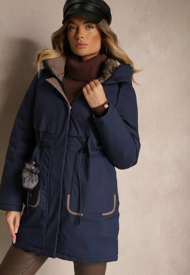 rosse line Jachetă Parka bleumarin cu cordon în talie și cu glugă decorată cu pandantiv Zeriena