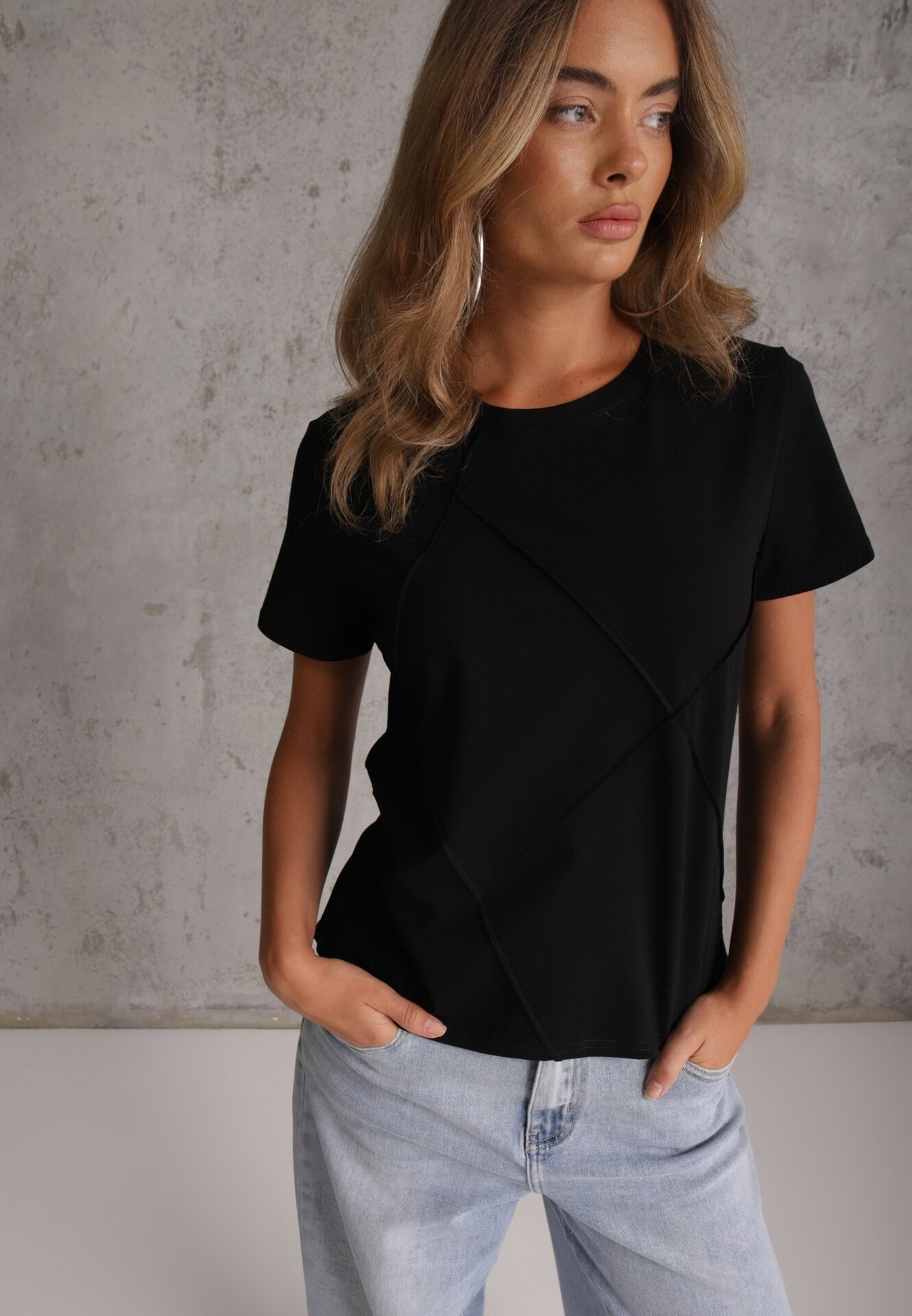 rosse line T-shirt din bumbac cu croială clasică și cusături decorative în romburi Luara Negru