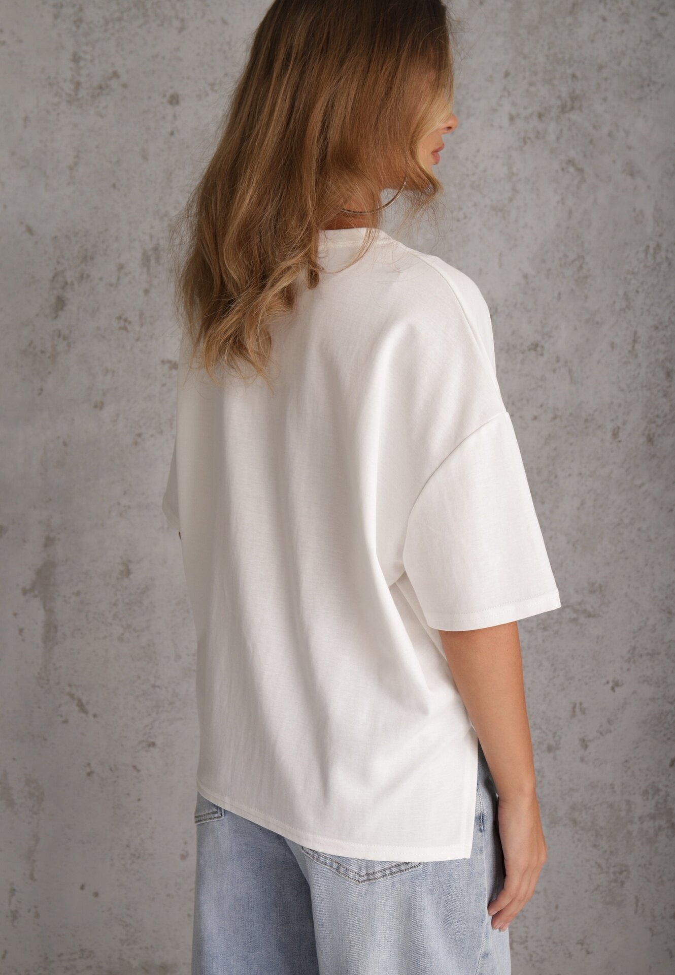 rosse line T-shirt din viscoză decorat cu flori și perle Muvine Alb