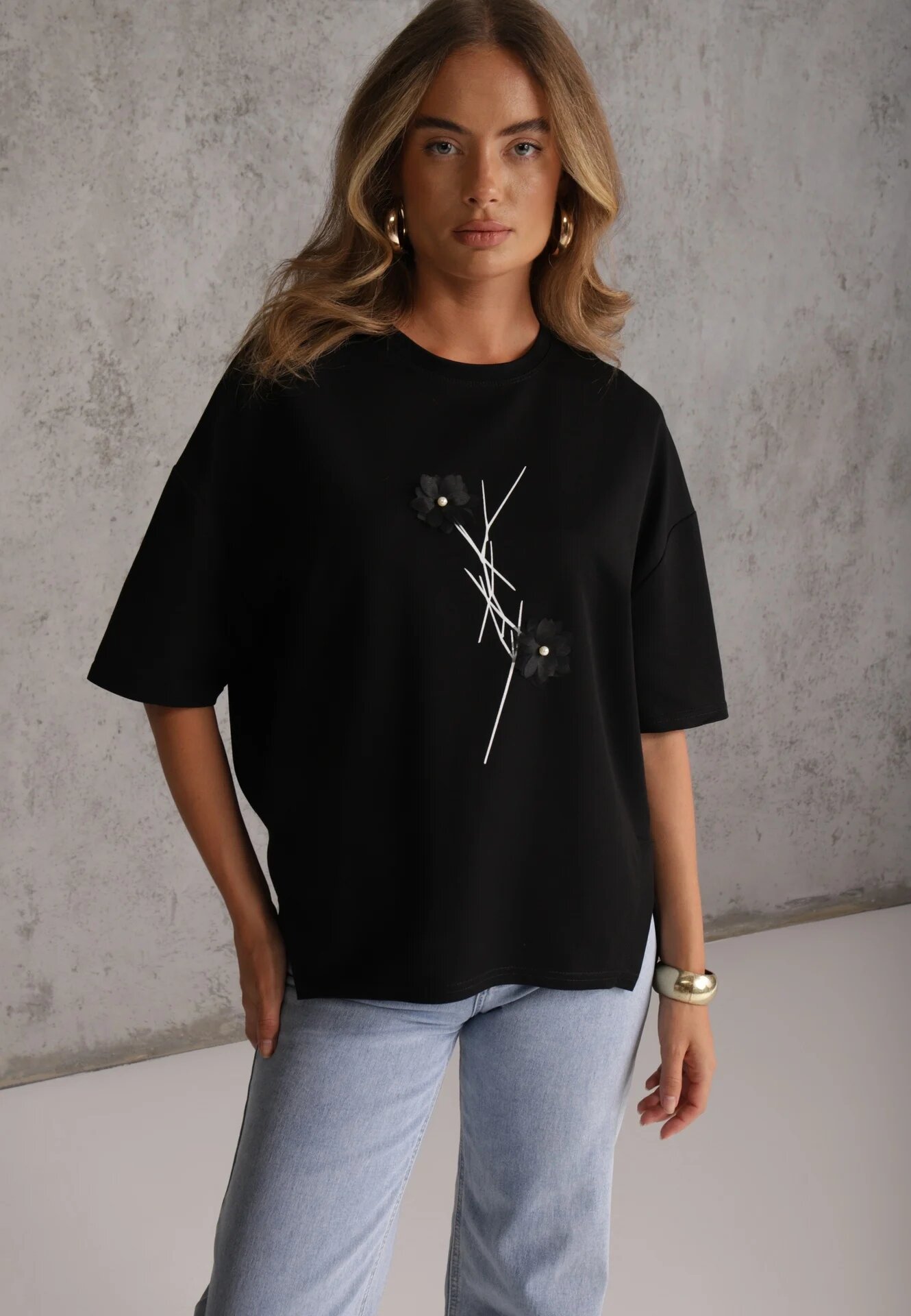 rosse line T-shirt din viscoză decorat cu flori și perle Muvine Negru