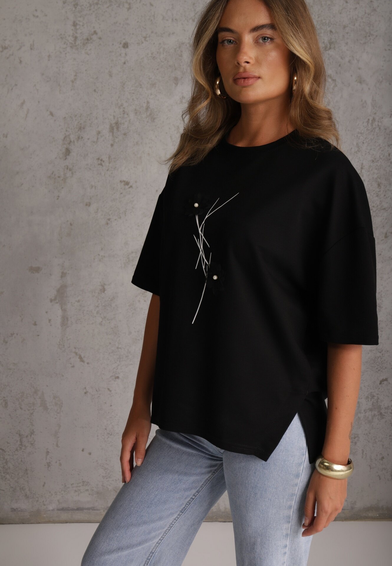 rosse line T-shirt din viscoză decorat cu flori și perle Muvine Negru