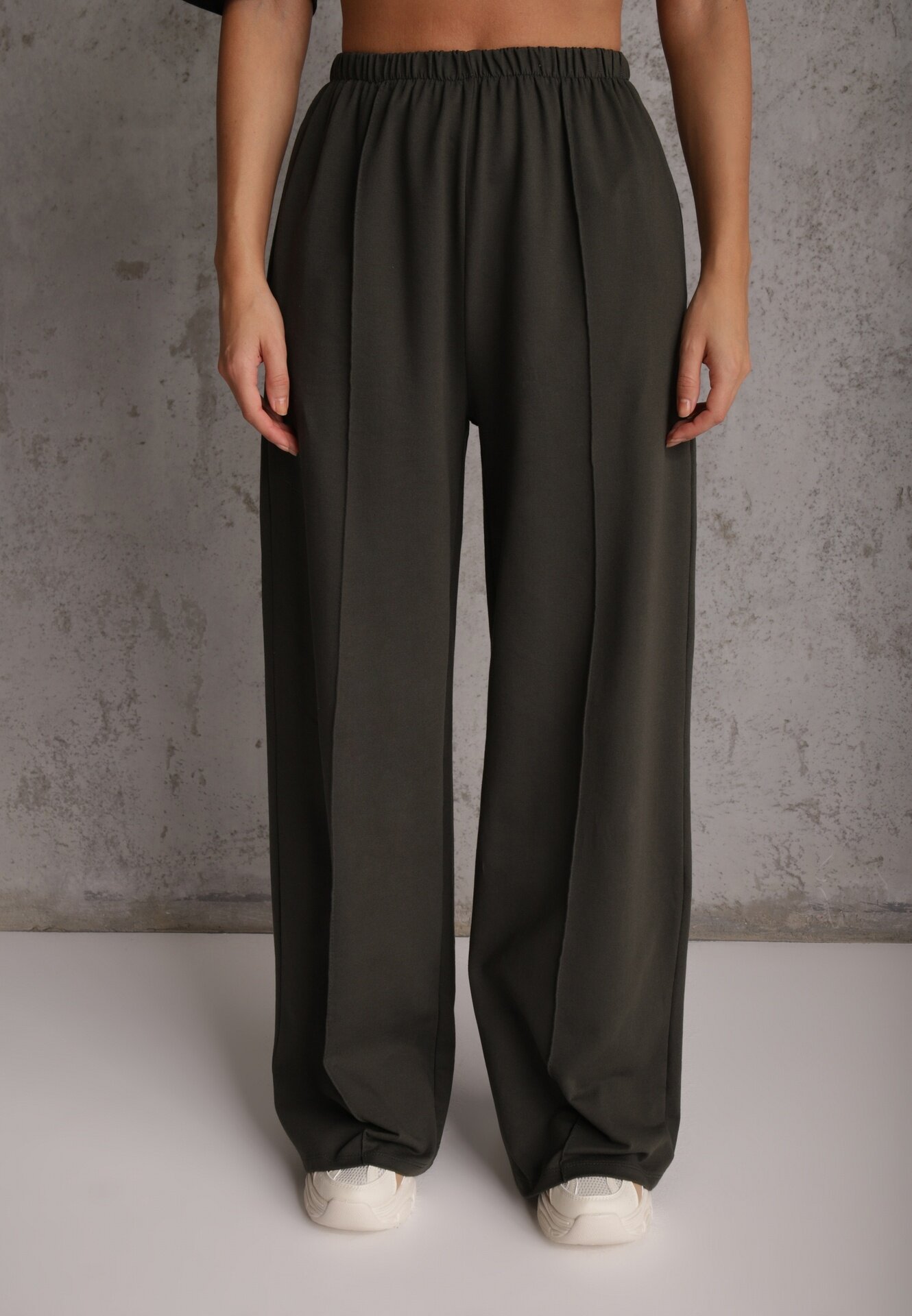  Set din Bumbac Verde închis Pantaloni drepți largi cu Elastic în Talie Bluză cu Decupaje Vimarases