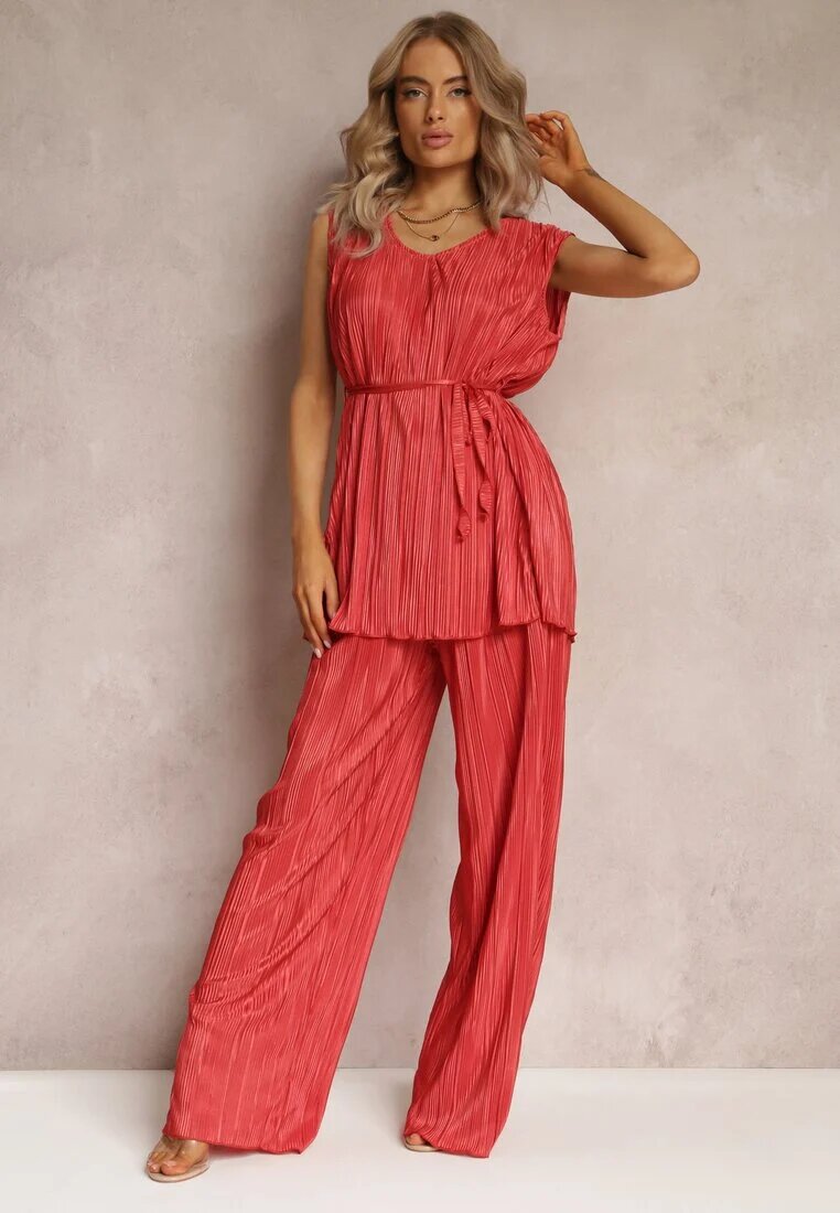  Set plisat roșu din două piese: Bluză cu centură textilă și Pantaloni lungi largi Lasion