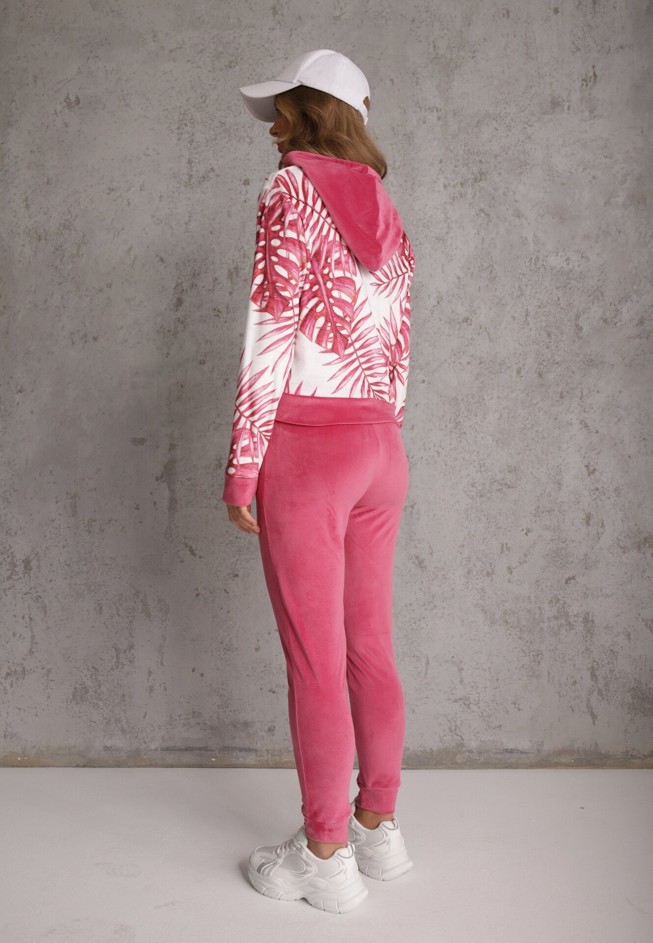  Set trening din velur Roz cu bluză cu glugă cu model și pantaloni jogger Rouviana