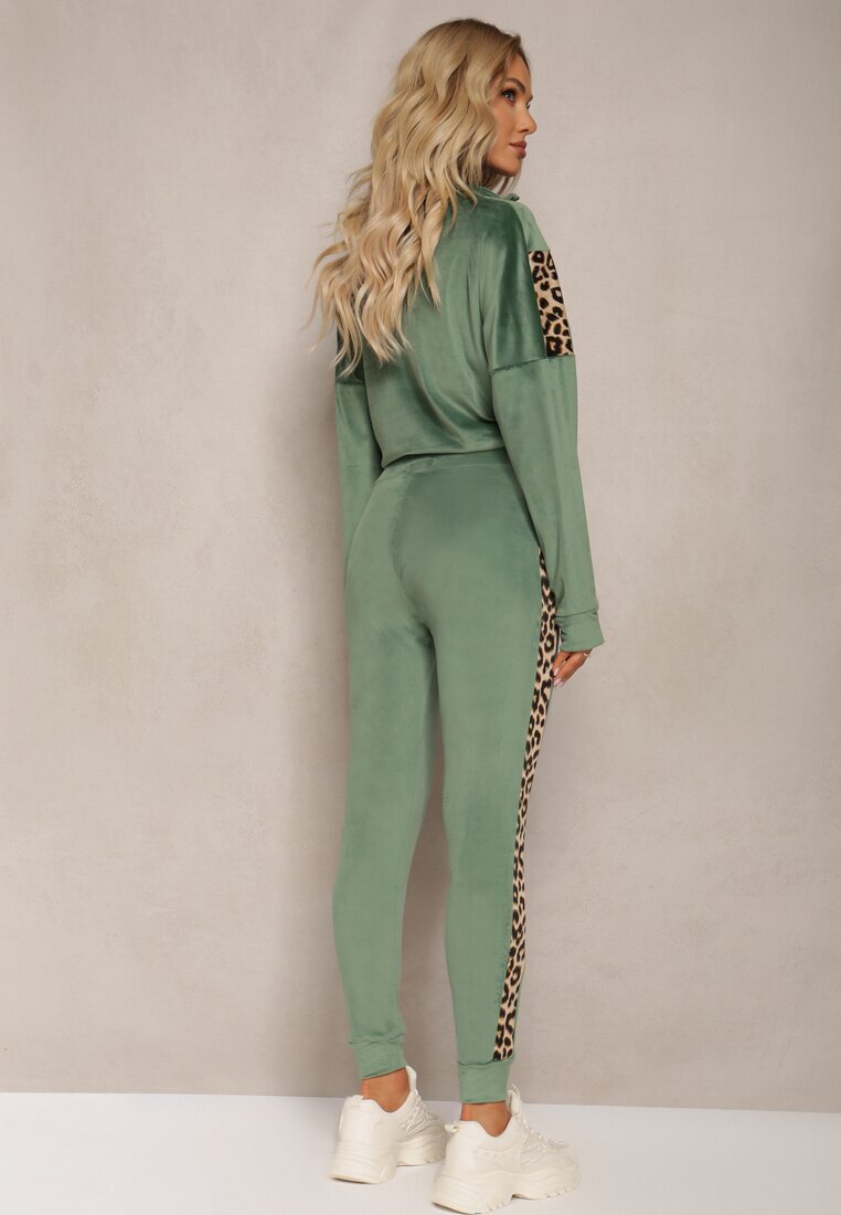  Set trening verde din velur cu bluză scurtă și pantaloni jogger cu imprimeu leopard Limitta