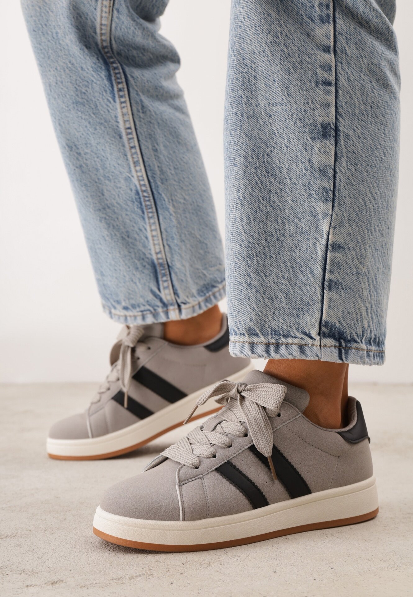  Sneakers Dolirenna Gri