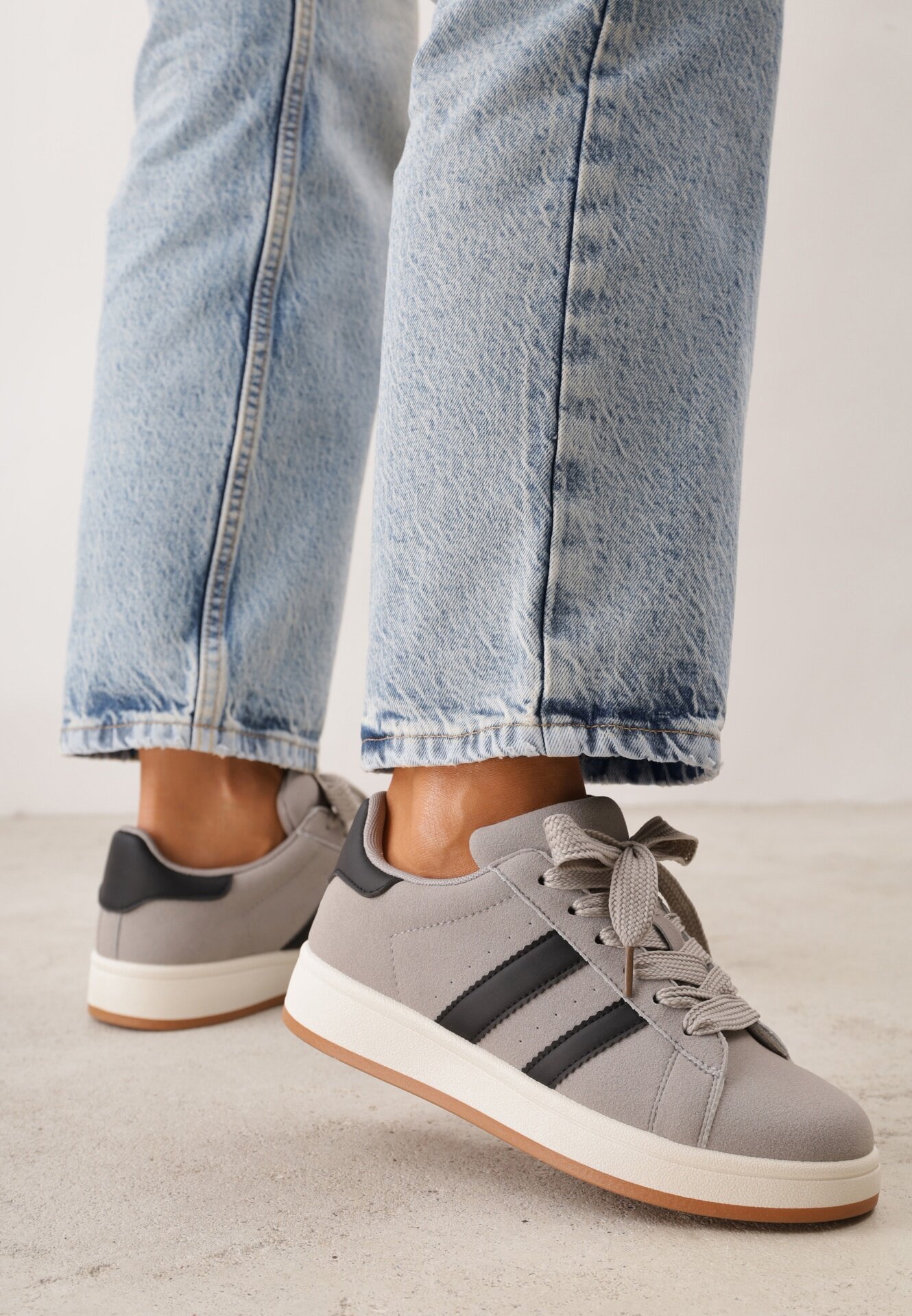  Sneakers Dolirenna Gri