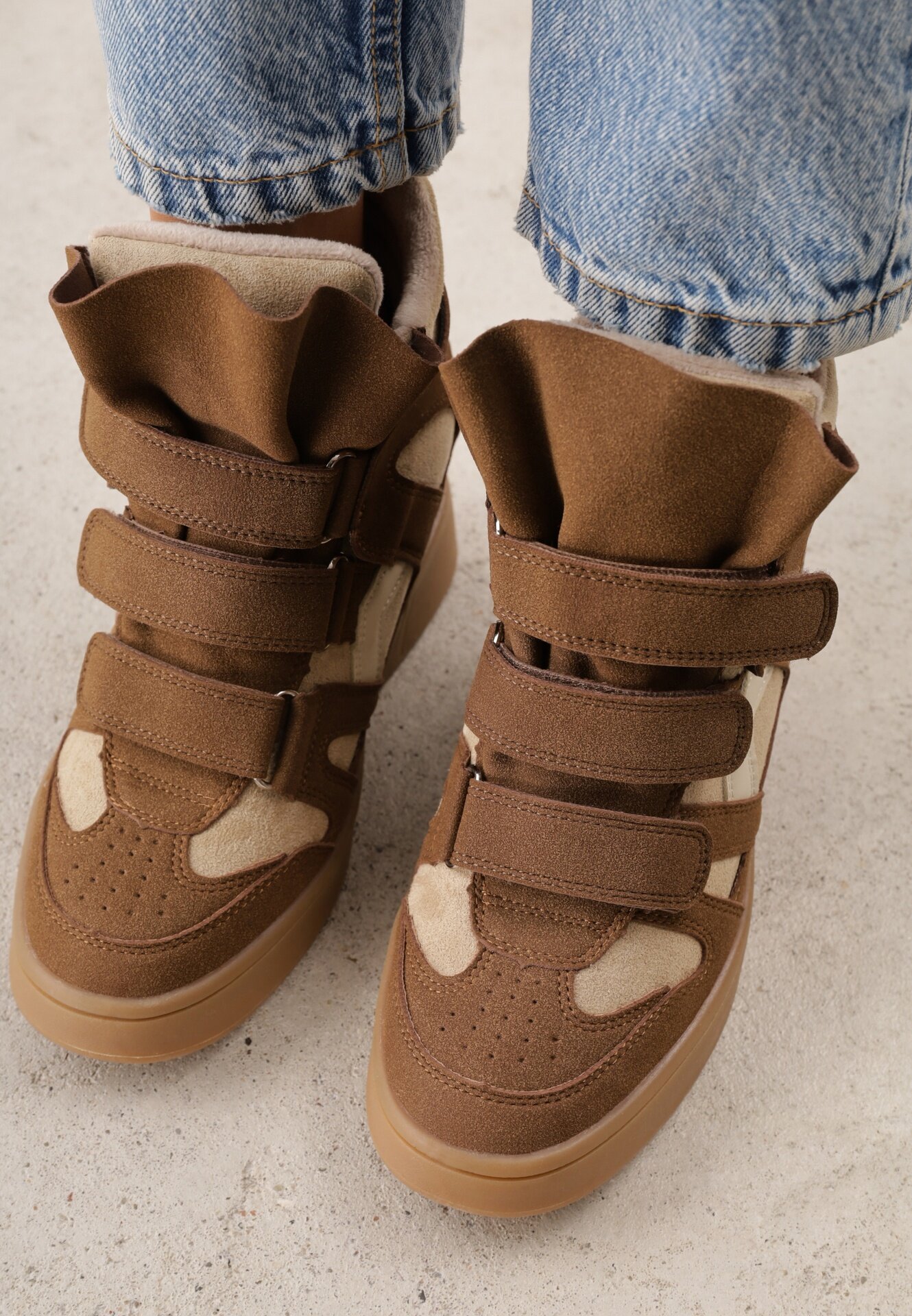  Sneakersuri Y2K pe platformă cu căptușeală și închidere cu scai Fatihi Maro