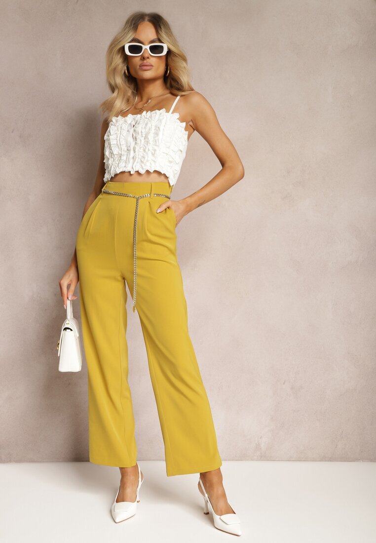 sophyline Pantaloni Galbeni Eleganți cu picioare evazate finisați cu un lanț decorativ în talie Hamophona