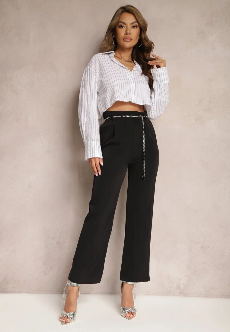 sophyline Pantaloni Negri Eleganti cu Picioare Evazate Finisați cu un Lanț Decorativ în Talie Hamophona