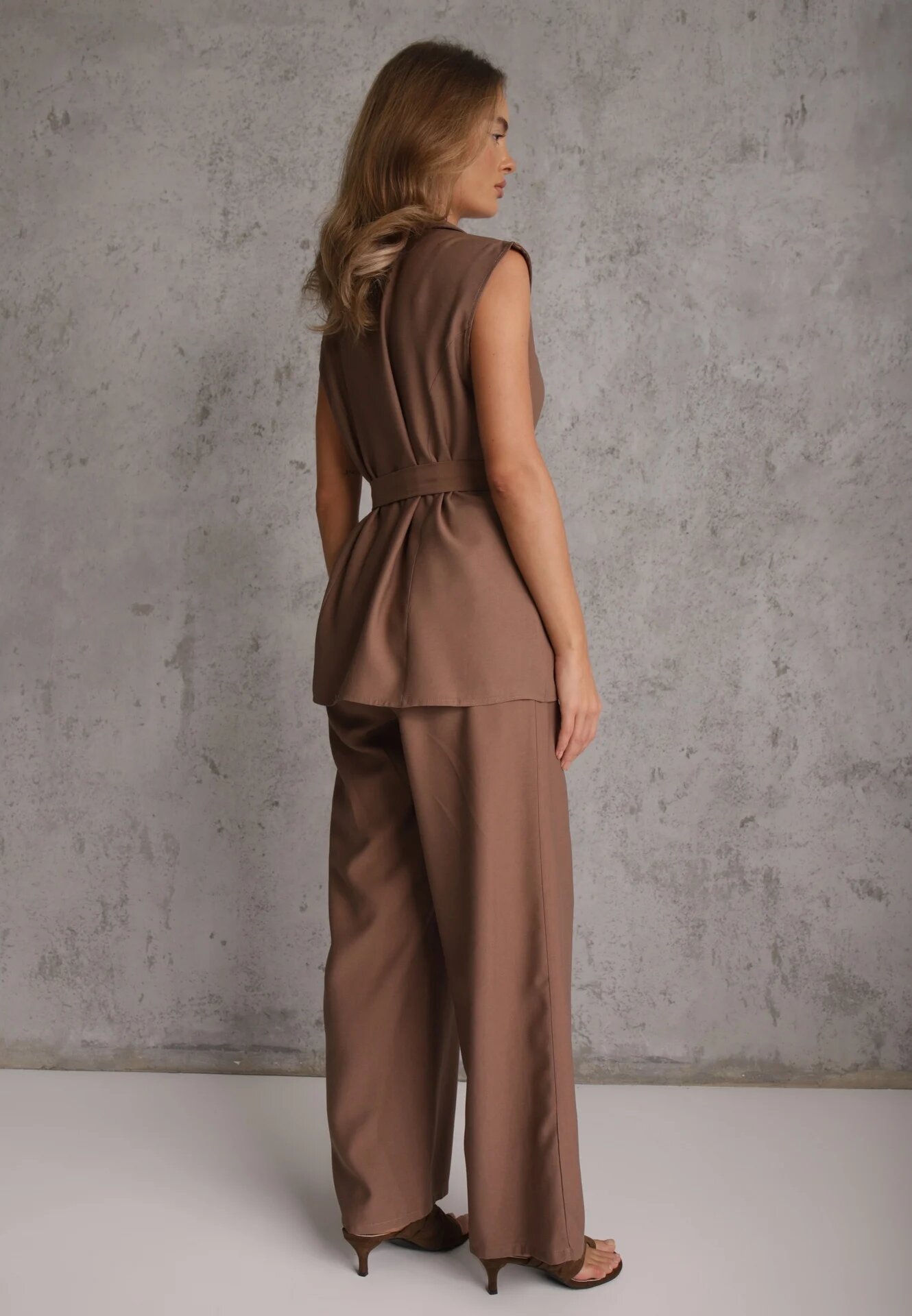 sweet girl Set de costum din bumbac și in pantaloni wide leg și vestă Veliara Maro
