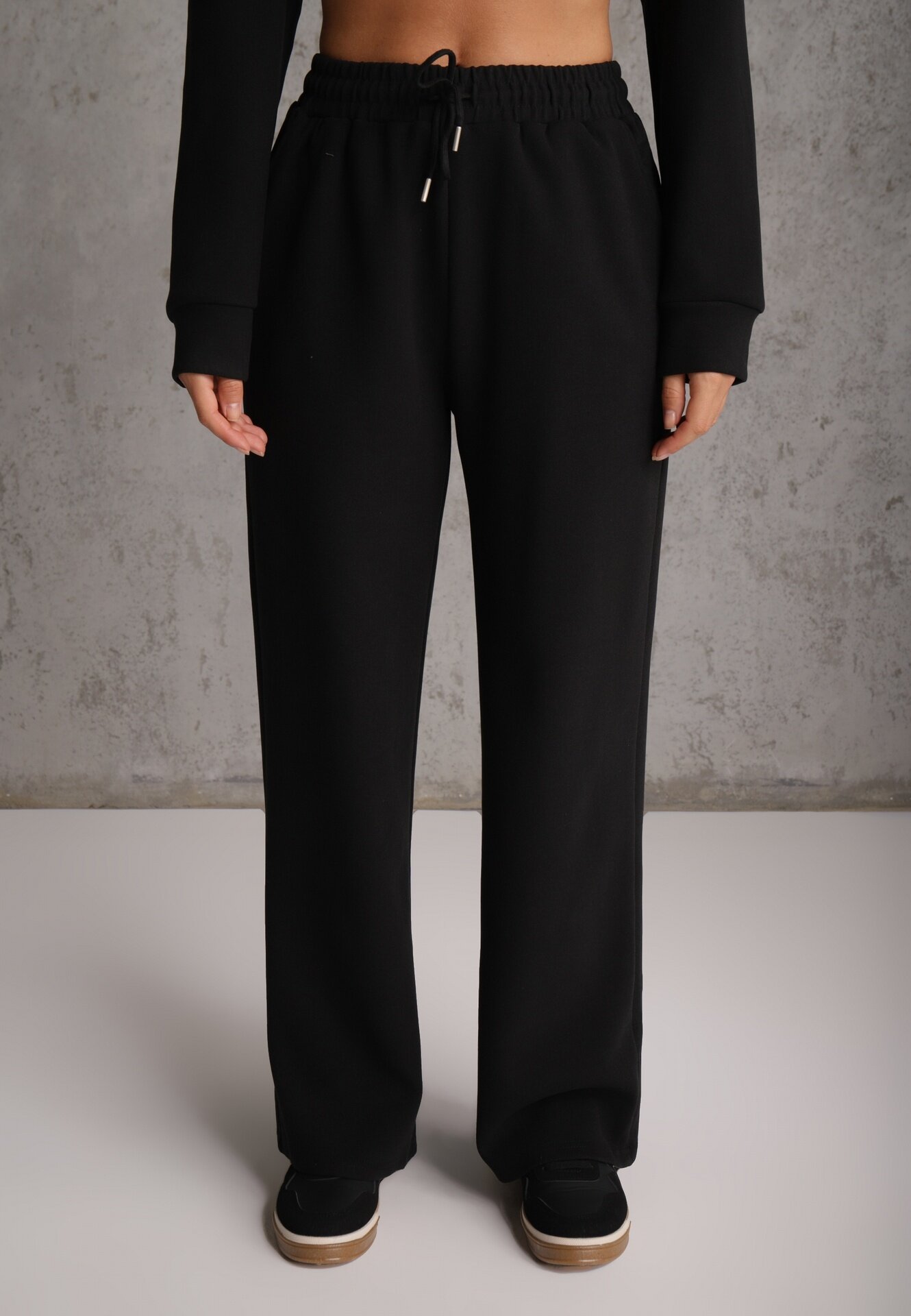 swest Set de trening cu pantaloni largi și hanorac cu glugă și fermoar Elitani Negru