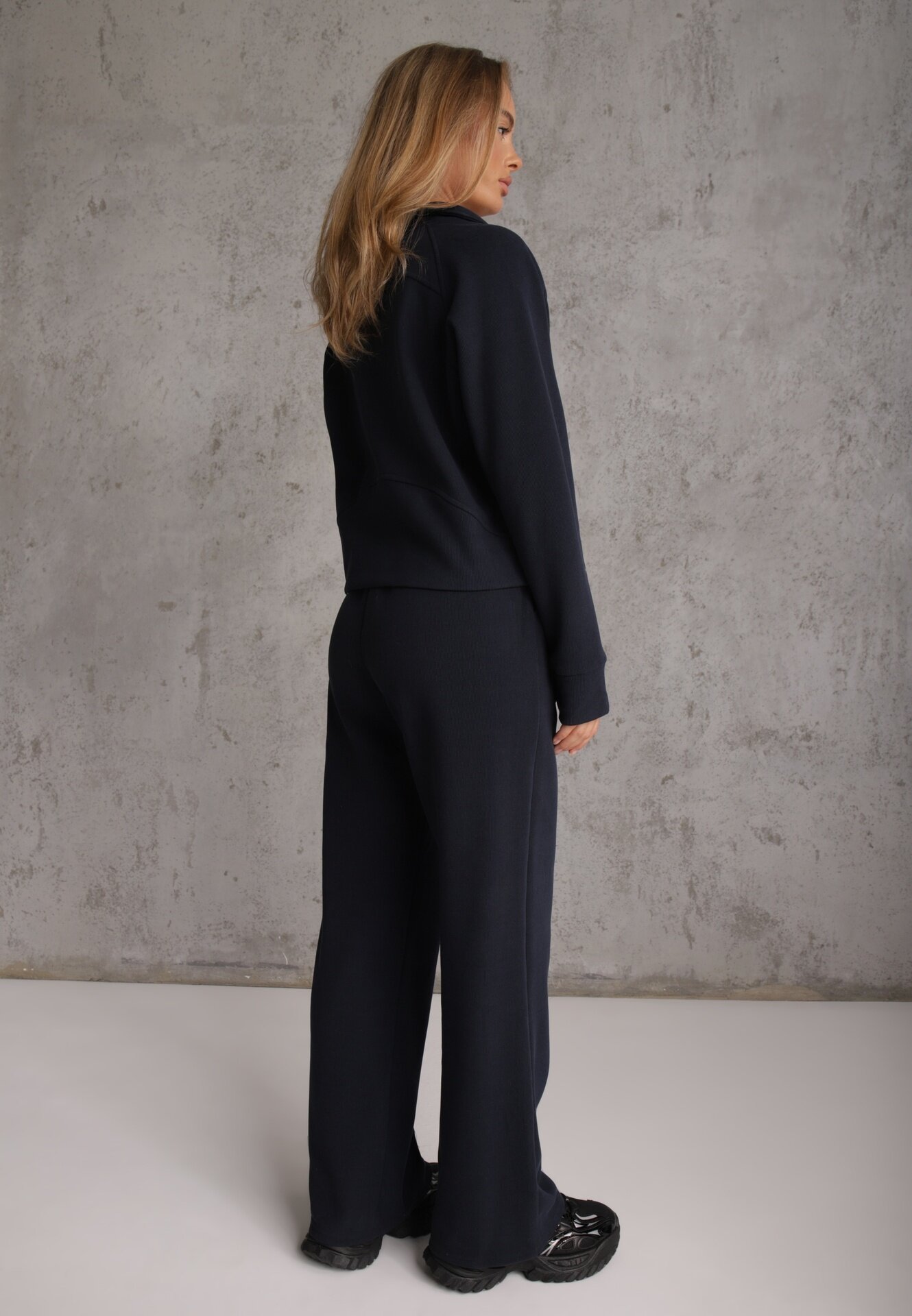 swest Set de trening cu pantaloni Wide Leg și bluză cu fermoar cu guler tip tunică Milia Bleumarin