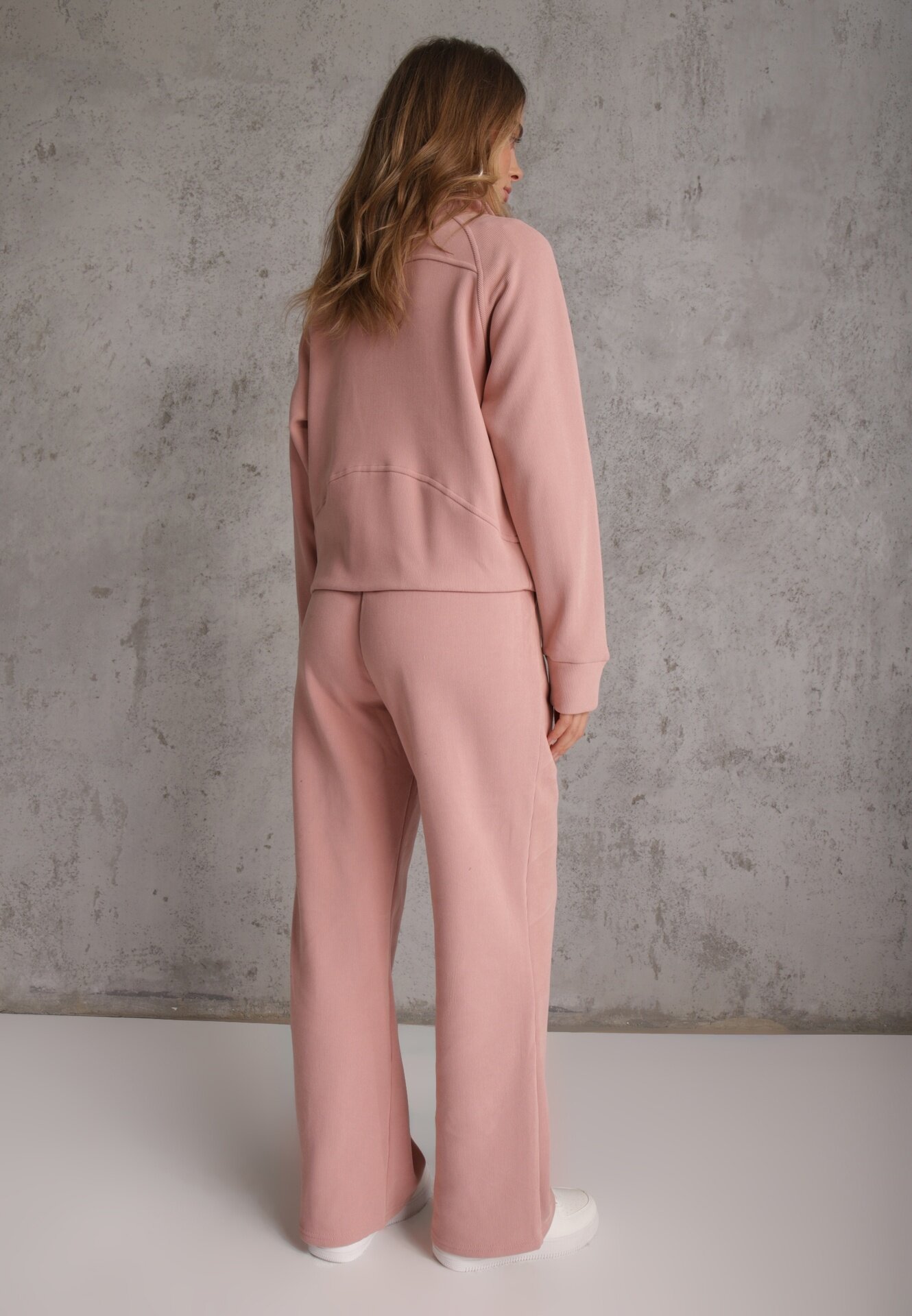 swest Set de trening cu pantaloni Wide Leg și bluză cu fermoar cu guler tip tunică Milia Roz