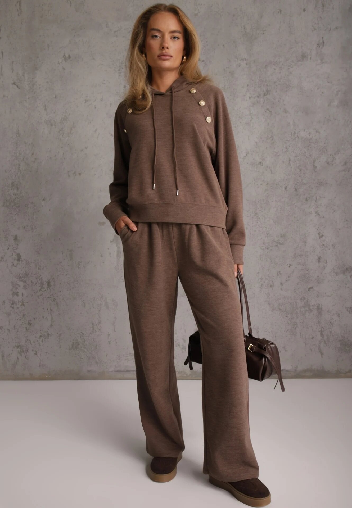 swest Set trening pantaloni Wide Leg și bluză cu glugă și aplicații Nailena Maro