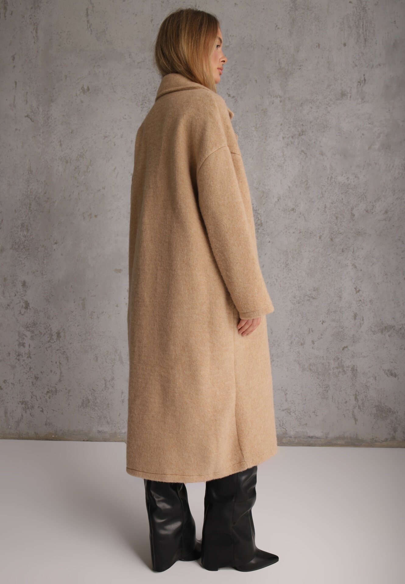 tricot station Palton Lung Bej Un rând de nasturi Croi oversize Vlekoma