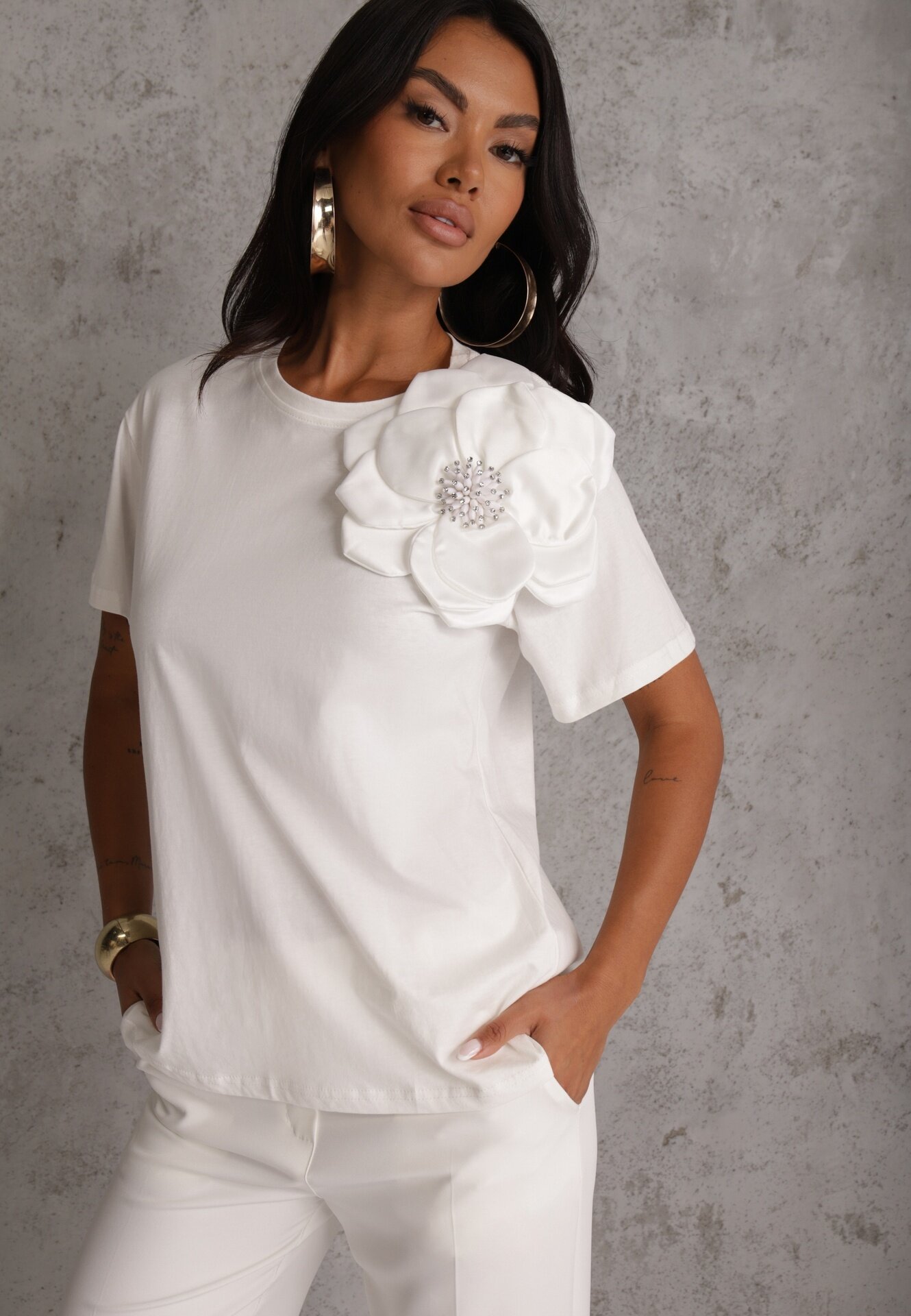  Tricou Bluză Alb din Bumbac cu Mânecă Scurtă și Aplicație Florală Dimasa