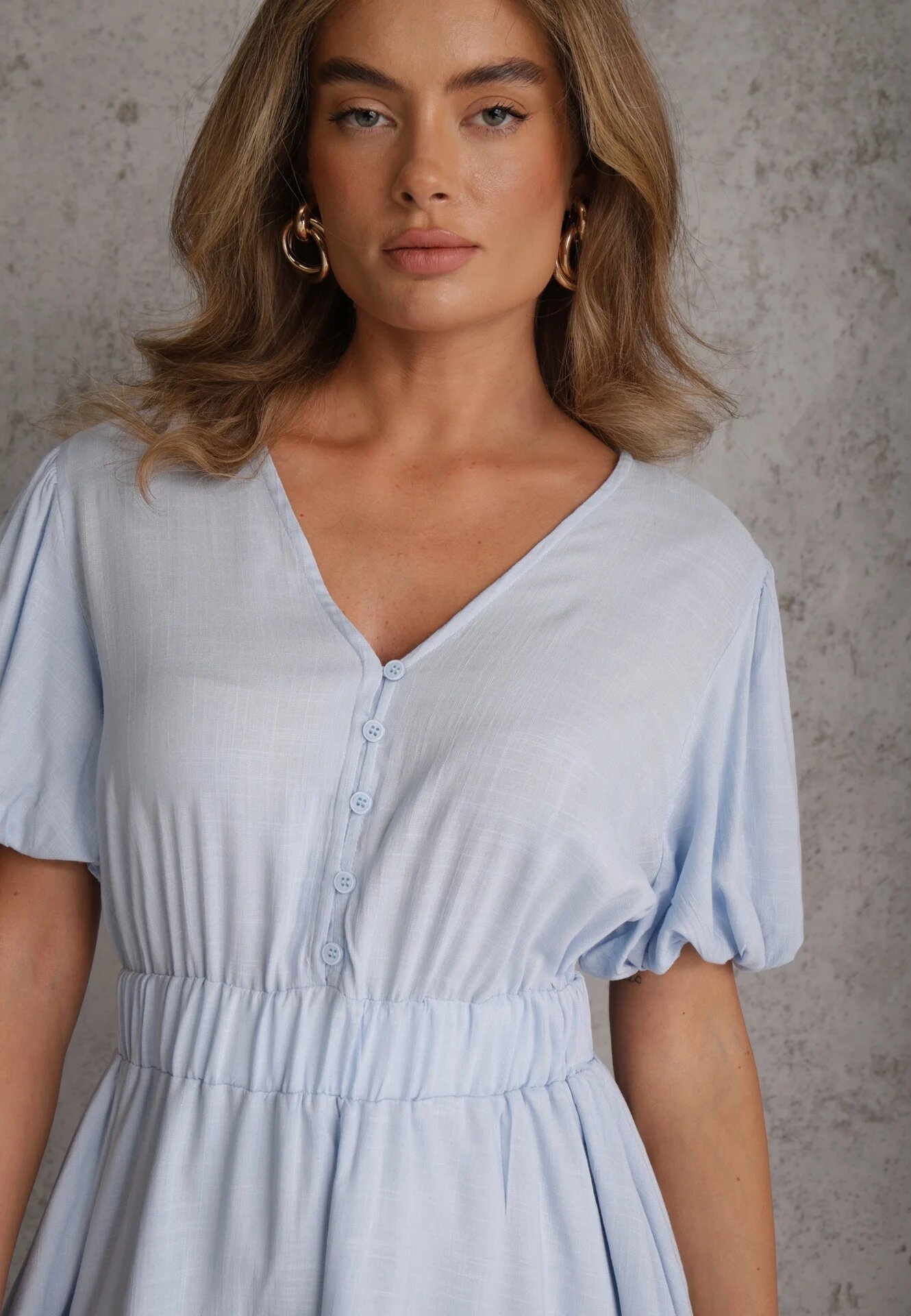 unigirl Babydoll rozkloszată din vâscoză cu nasturi și volănașe Haido Albastru deschis