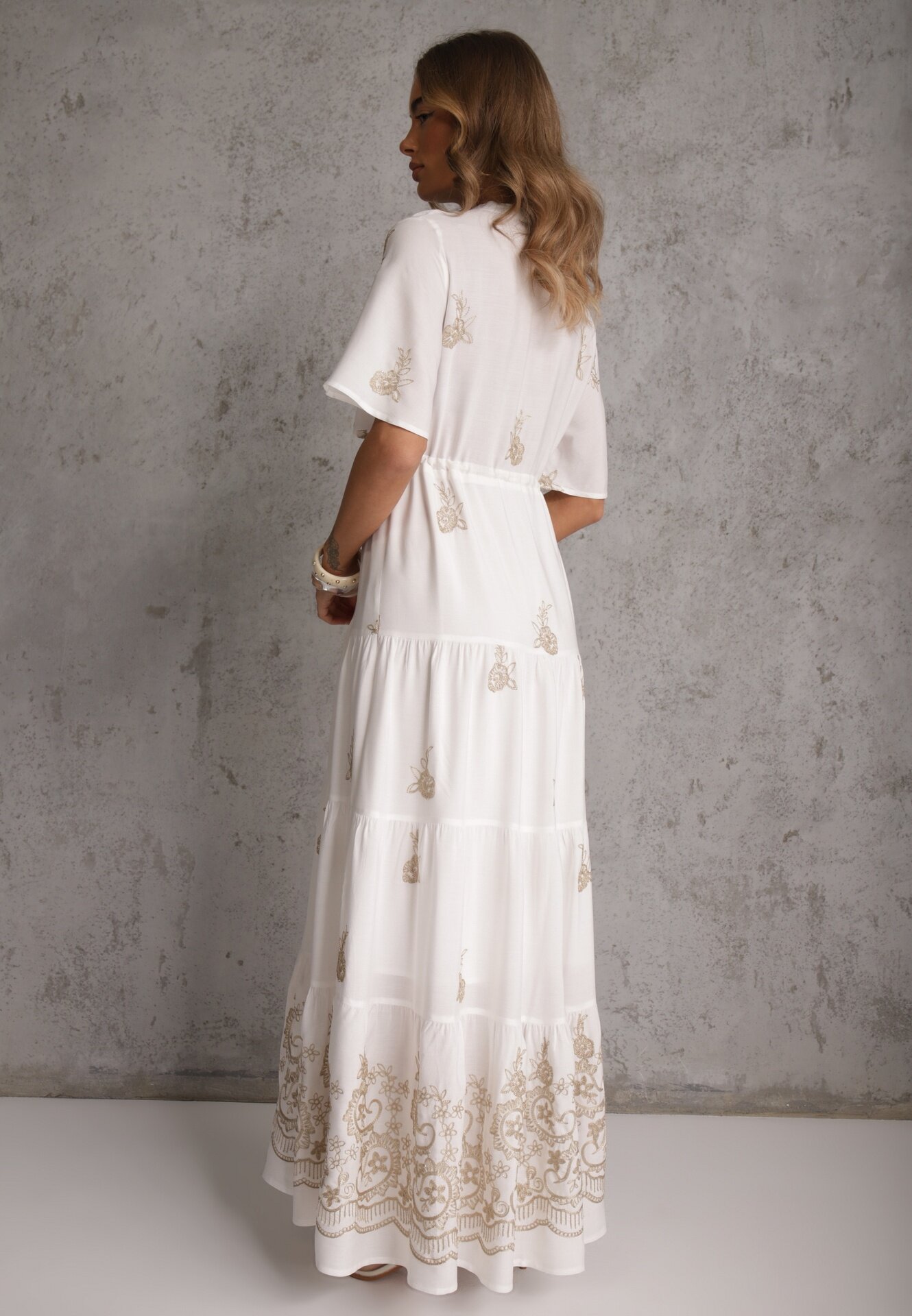 unigirl Rochie Albă Evazată Boho din Viscoză Decorată cu Broderie Legătură și Volane