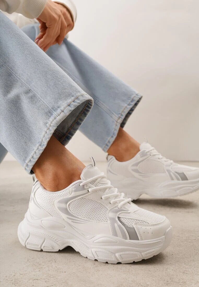 vices Adidași Albi pe Platformă Geometrică cu Perforații Elinata