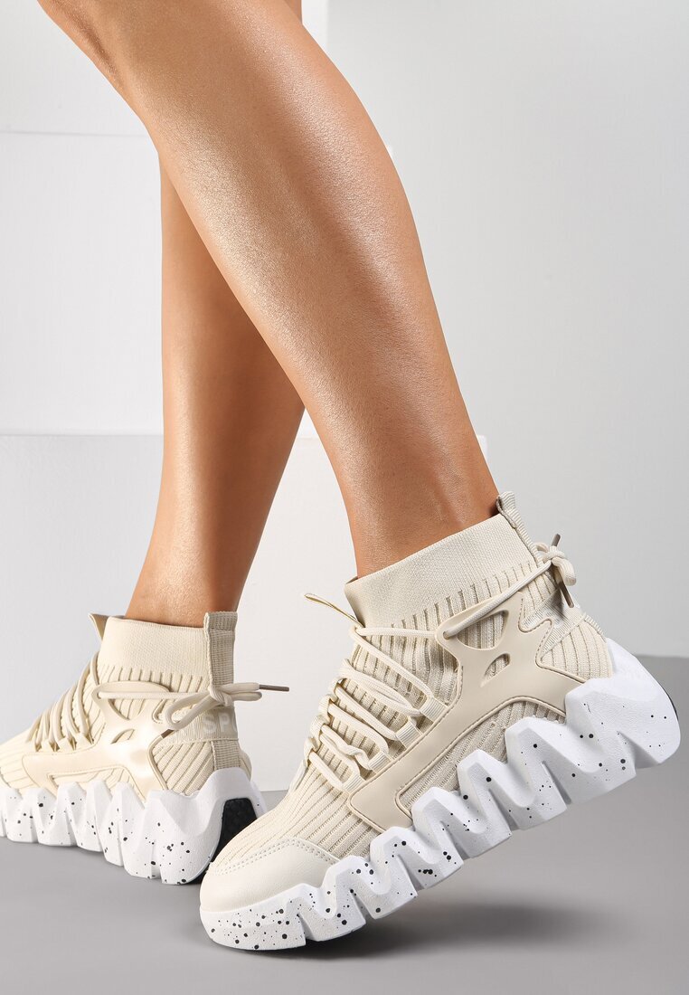 vices Adidași bej Chrysialla