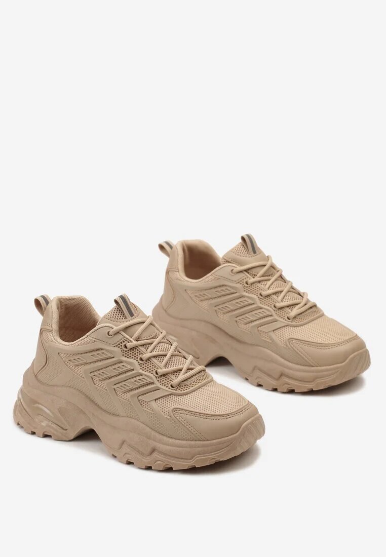 vices Adidași bej închis cu talpă în relief și inserții din plasă Amrogia