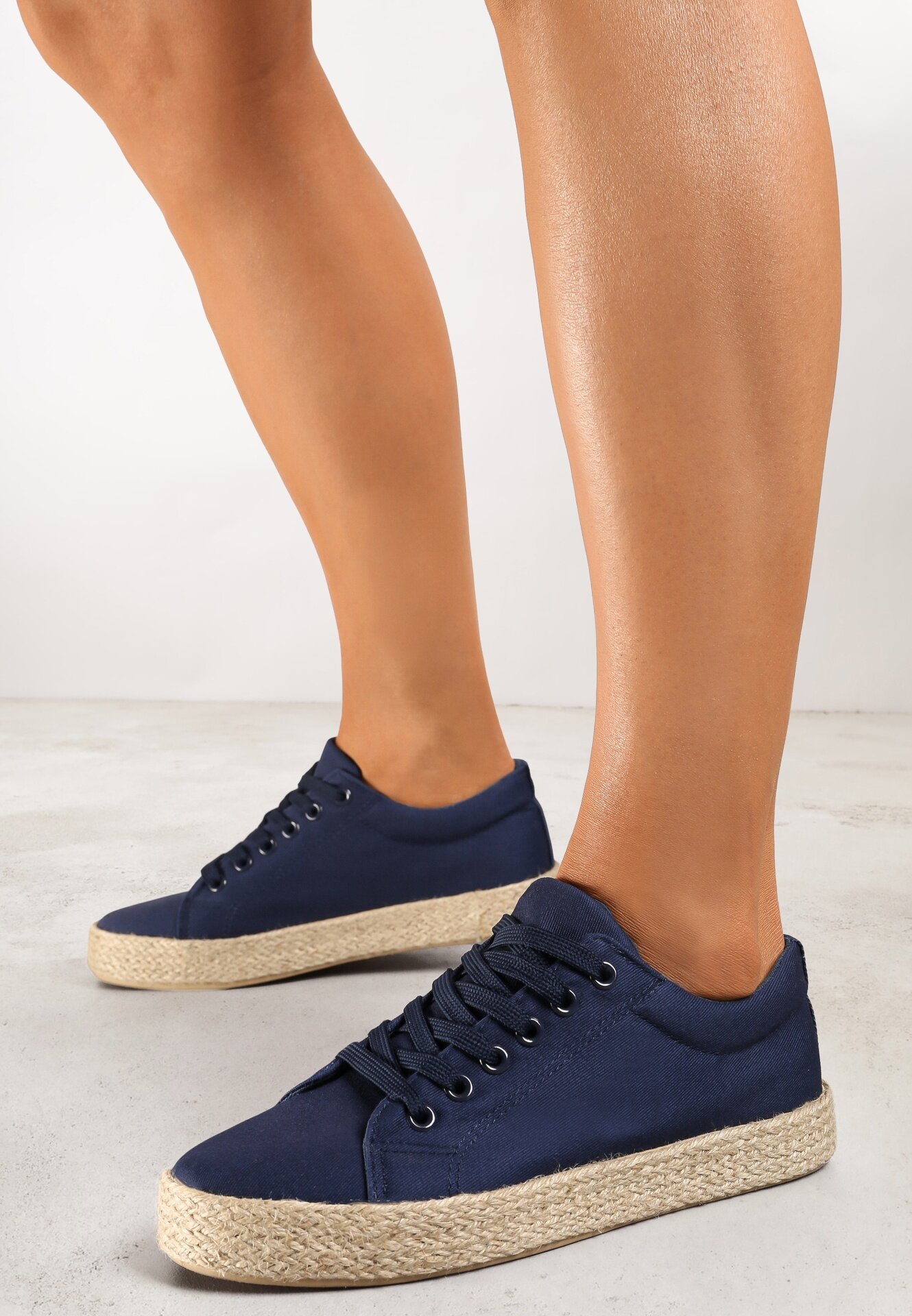 vices Adidași bleumarin She's Freaky