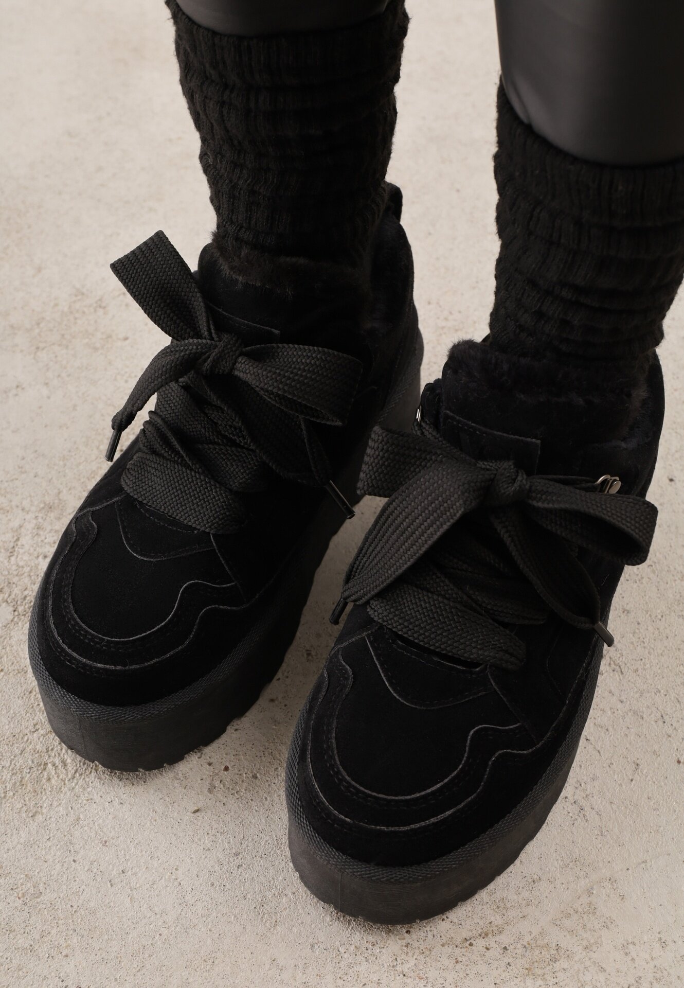 vices Adidași Negre Stilizate ca Ghete de zăpadă pe Platformă Cu detalii de blană Naleris