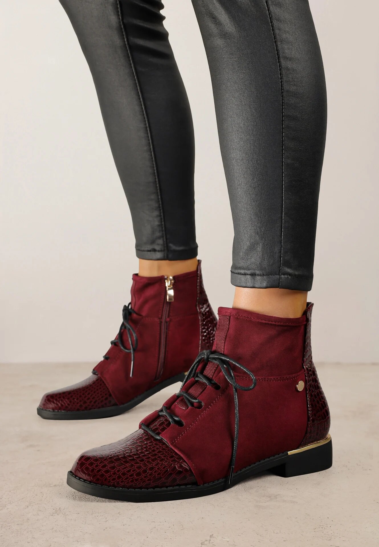 vices Botine Ghete Bordo decorate cu elemente lăcuite Afridde