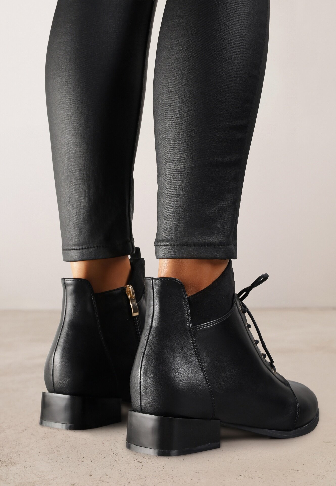 vices Botine Ghete Negre Decorate Cu Cusături Vamine