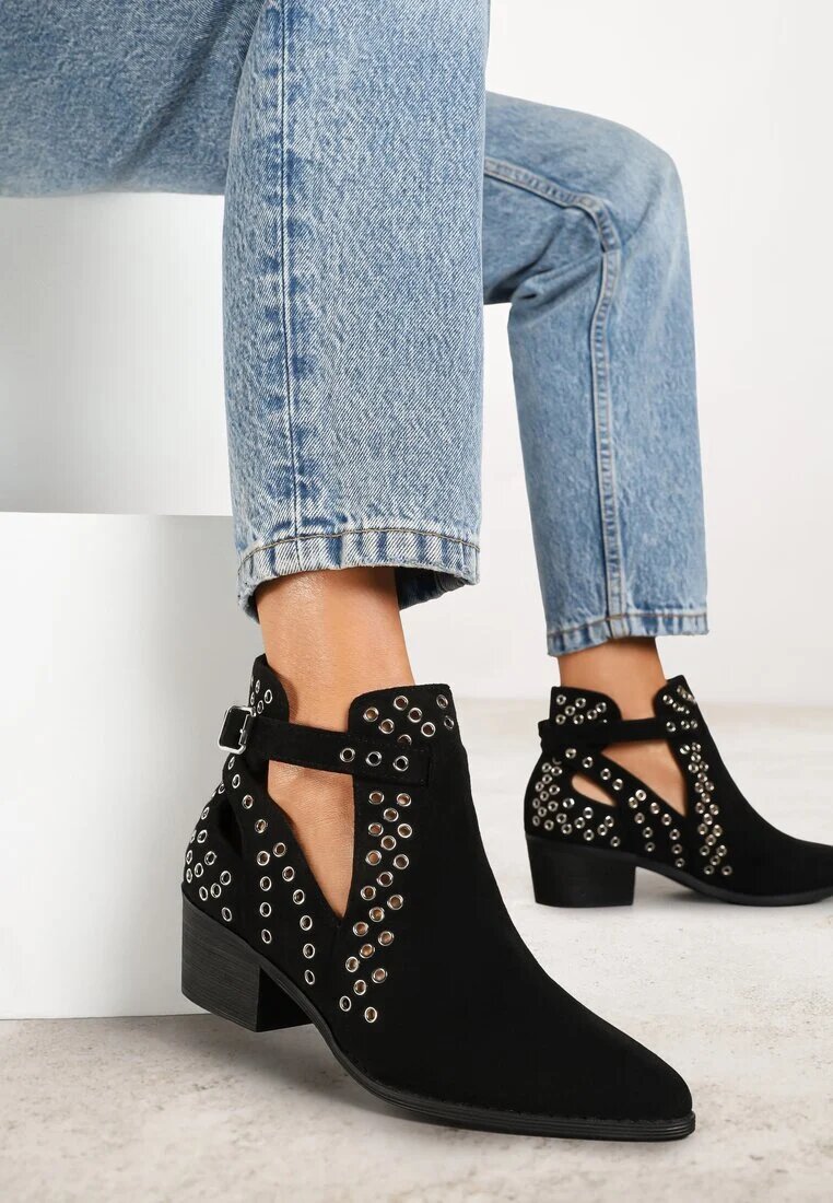 vices Botine Negre cu toc gros stil cowboy cu aplicații metalice și decupaje Virori