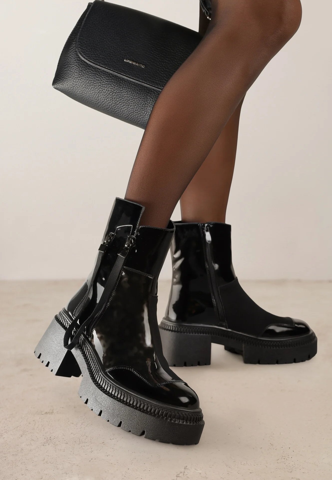 vices Botine Negre Lăcuite decorate cu panglică Rotine