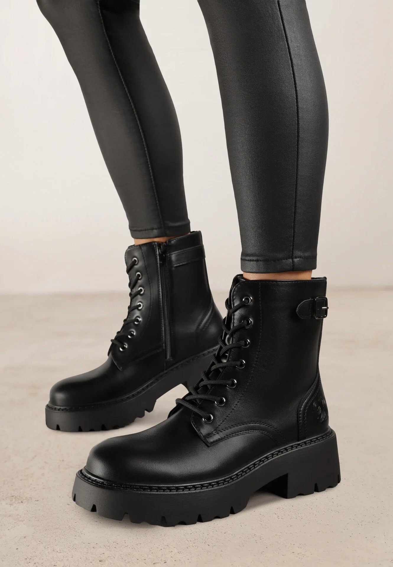 vices Botine Negre Stil Worker cu Cataramă Decorativă la Gambă Deosia