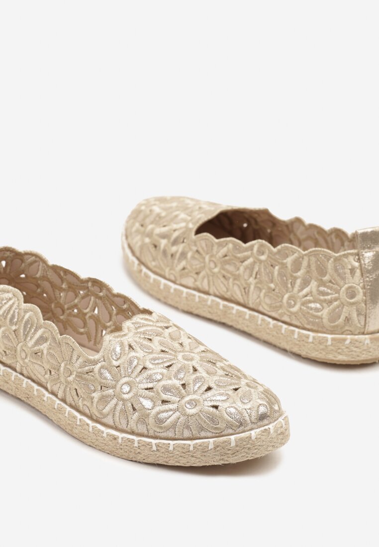 vices Espadrile Aurii Împletite cu Motiv Floral cu Decupaje Ajourate Honavia