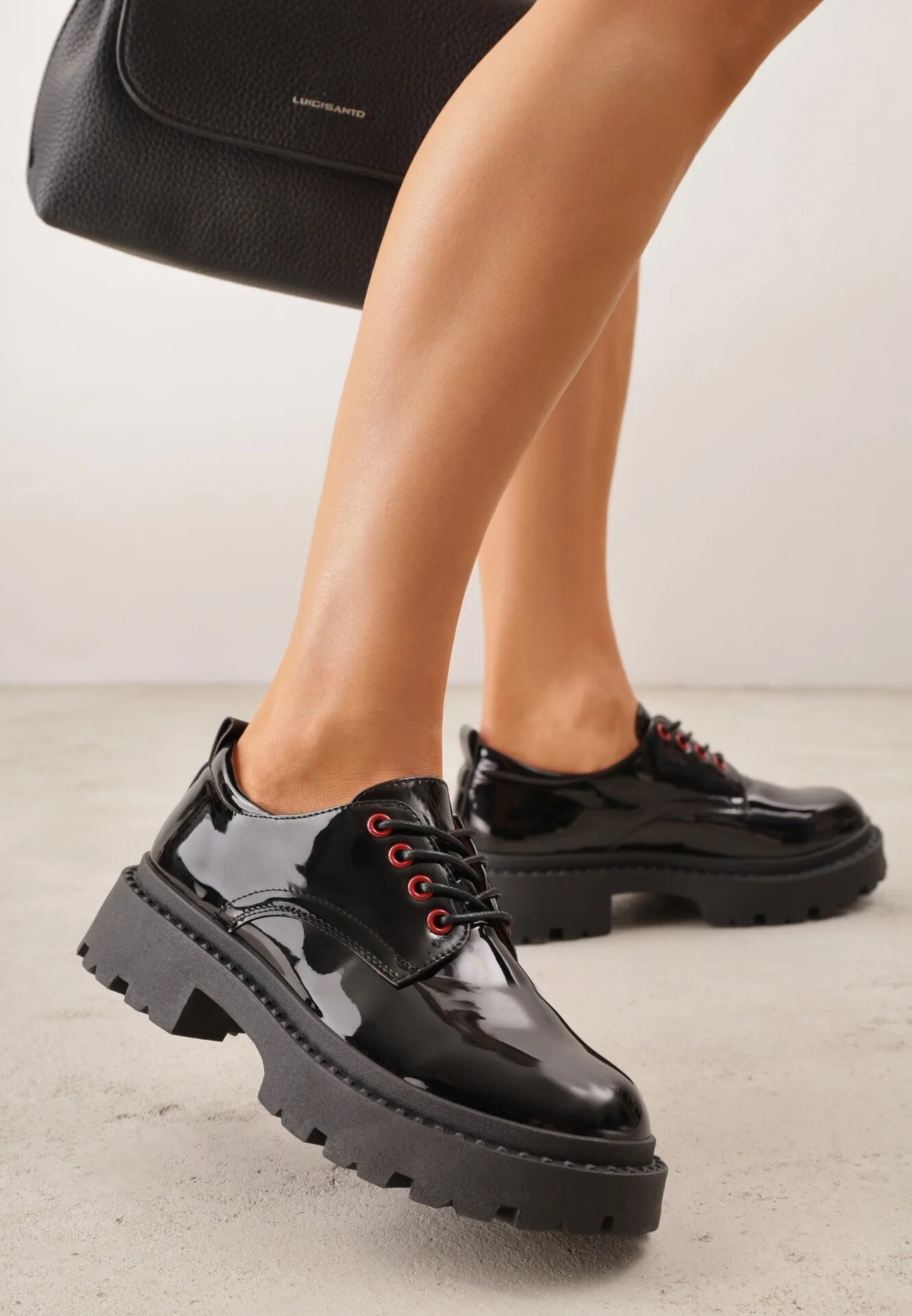 vices Pantofi Oxford Eleganți Negru-Roșu cu Șireturi și Platformă Anatala
