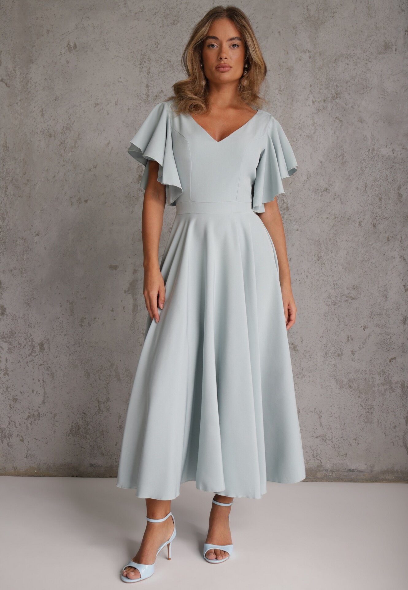 vices Rochie elegantă evazată decorată cu volane pe umeri Nessaza Albastră