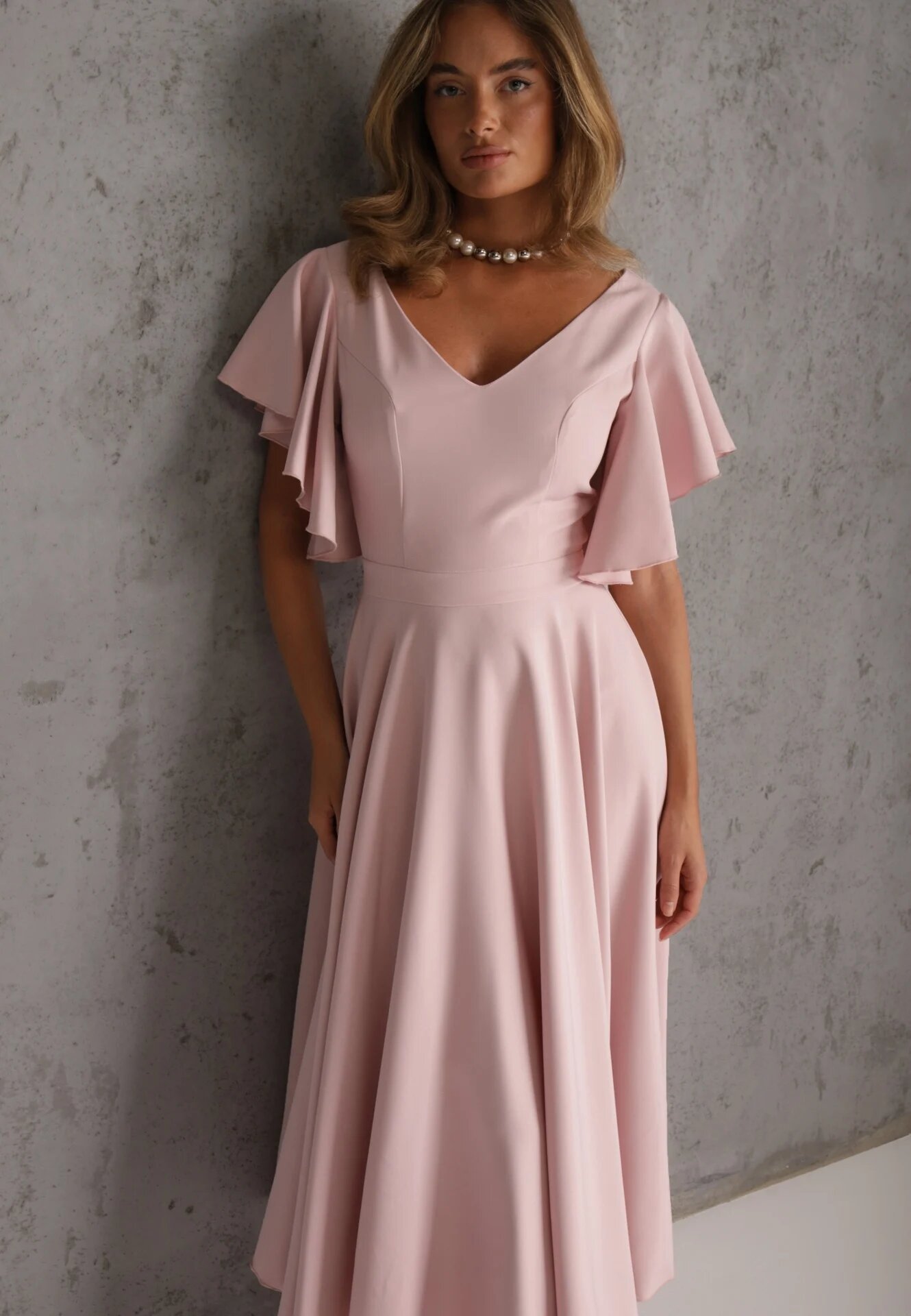 vices Rochie elegantă evazată decorată cu volane pe umeri Nessaza Roz
