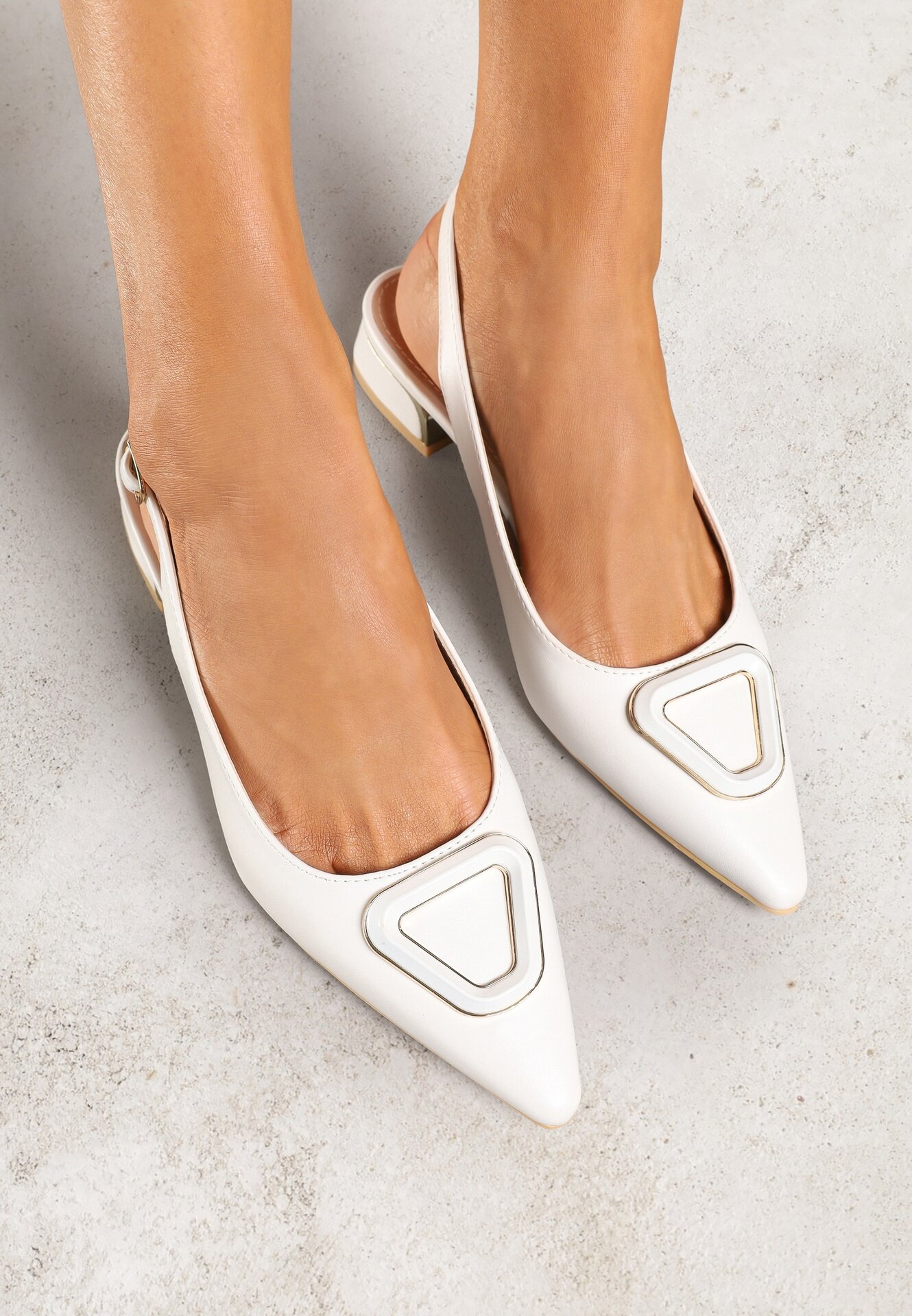vices Sandale Albe Tip Slingback cu Toc Mic cu Branț din Piele cu Decorațiune Geometrică Lilienia