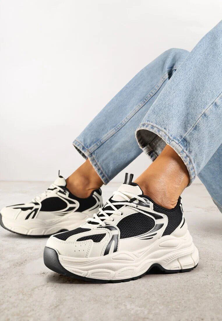 vices Sneakers Bej-Negru pe platformă Decorați cu ștanțare Natiselle
