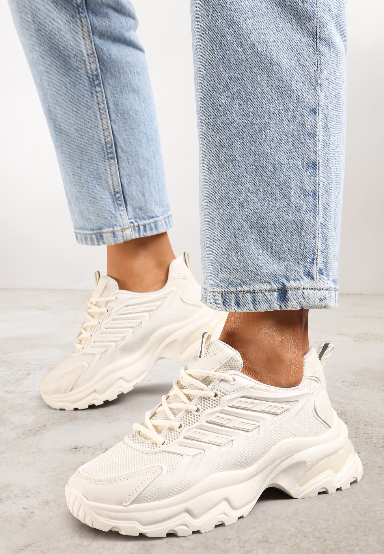 vices Sneakers bej pe talpă imprimată cu inserții din plasă Amrogia
