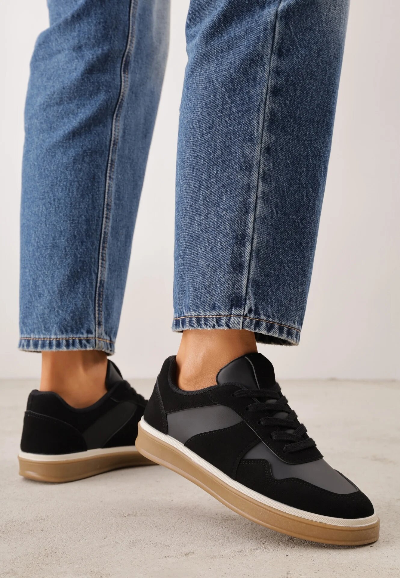 vices Sneakers în stil Basic cu inserții din imitație de nubuc Akila Negri