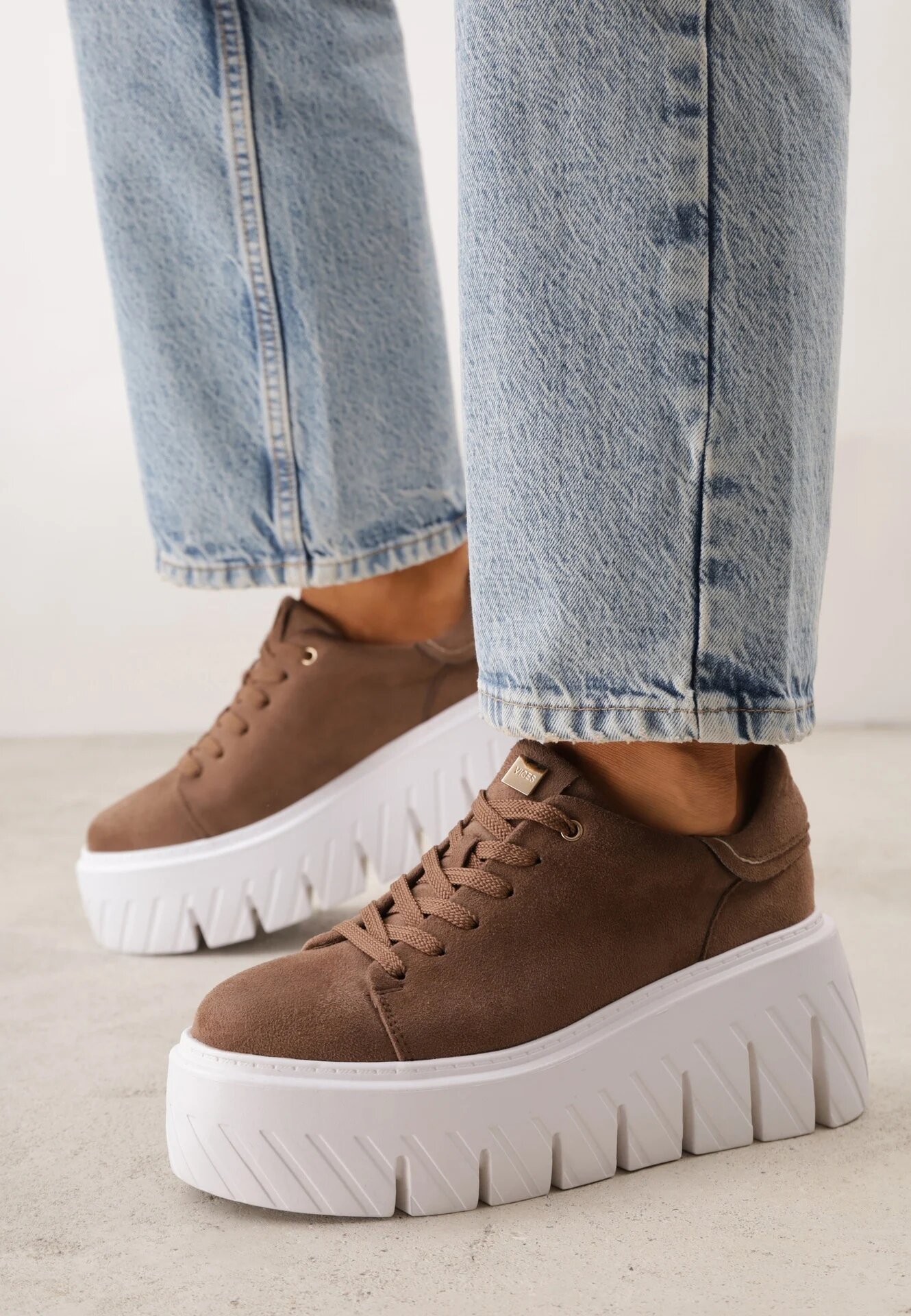 vices Sneakers pe platformă chunky Tassi Bej închis