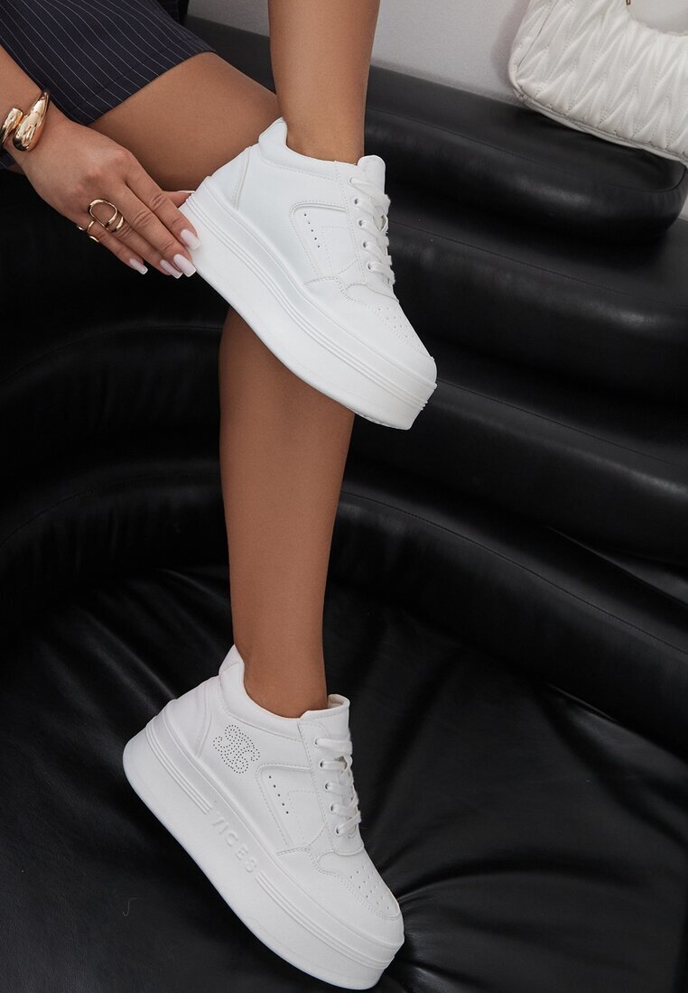 vices Sneakerși Albi cu Platformă Decorați cu Aplicații Metalice Nelanil