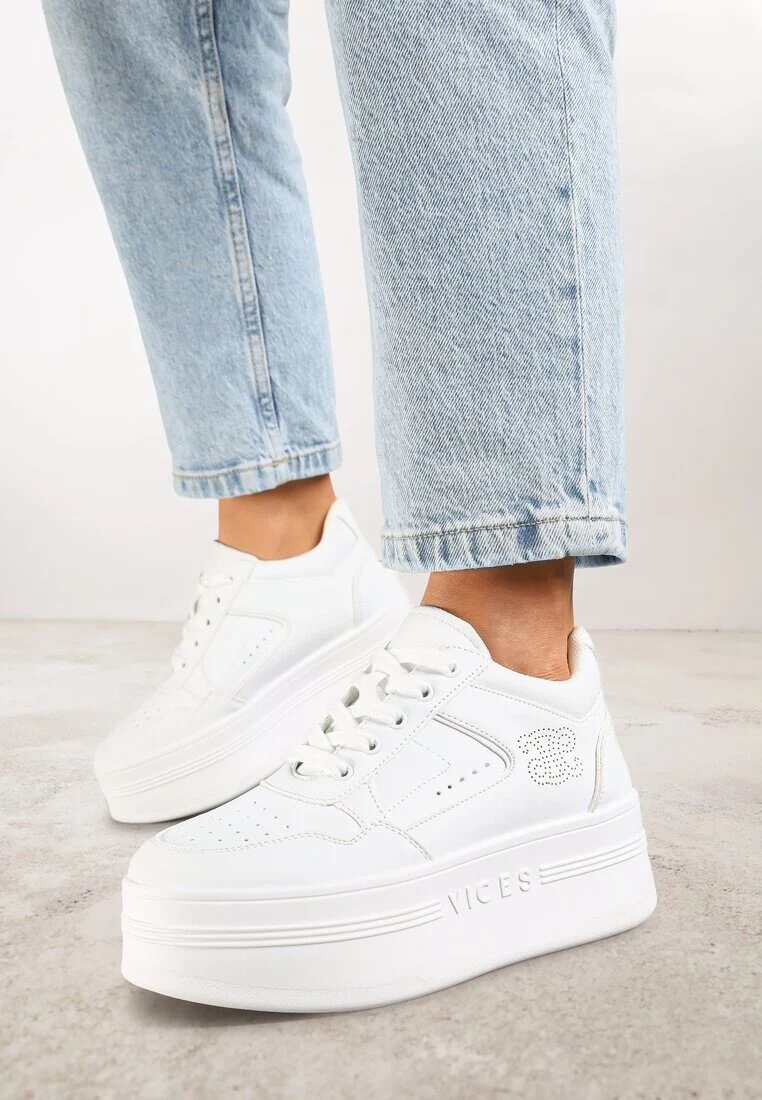 vices Sneakerși Albi cu Platformă Decorați cu Aplicații Metalice Nelanil